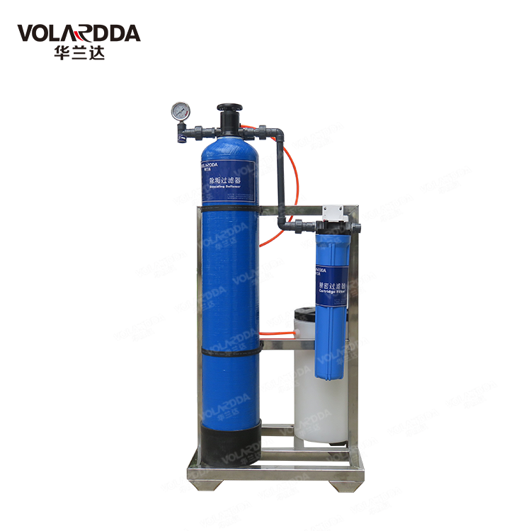 Descaling water softener